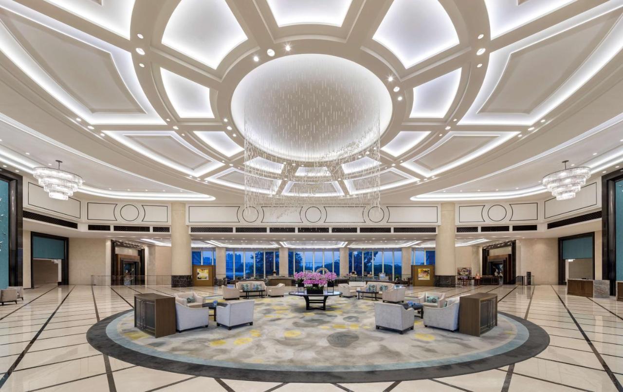 Radisson Blu Hotel Wuhan Etd Zone Exteriör bild