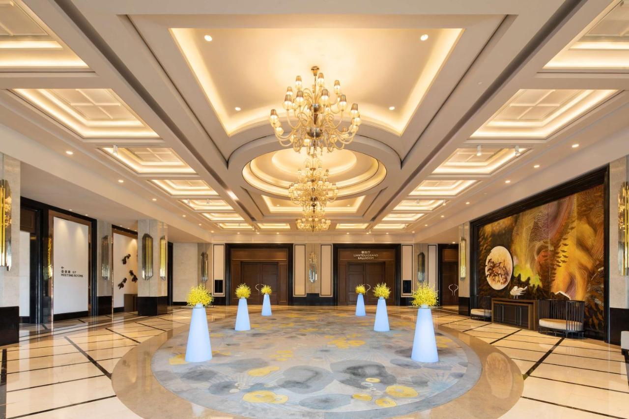 Radisson Blu Hotel Wuhan Etd Zone Exteriör bild