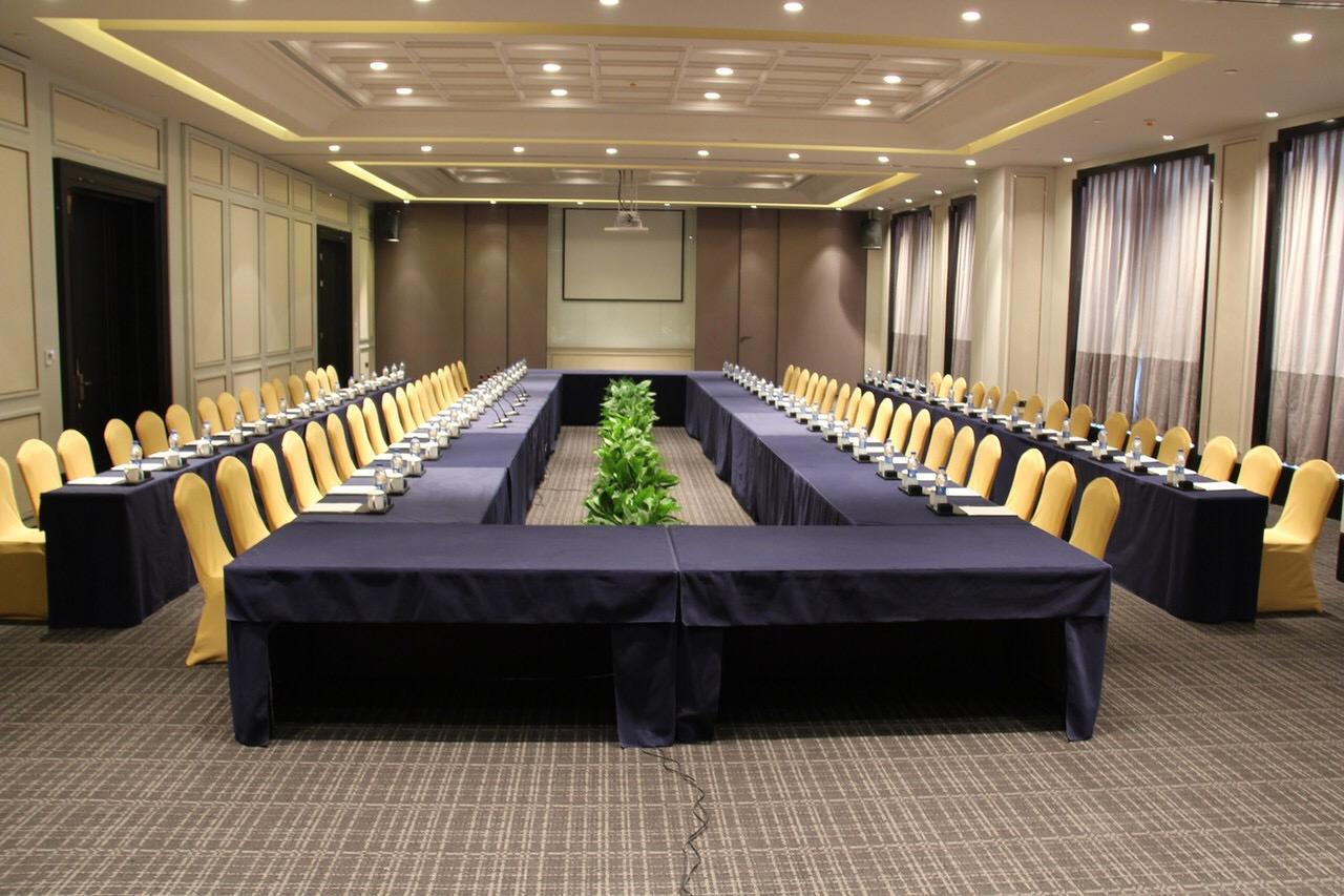 Radisson Blu Hotel Wuhan Etd Zone Exteriör bild